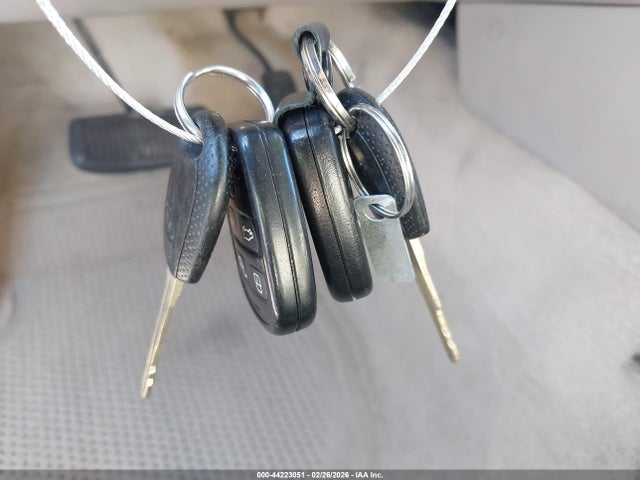 2005 KIA SORENTO KNDJC733555367674 Photo 10