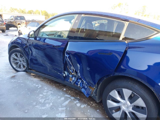 Продаж на аукціоні авто 2024 Tesla Model Y Rwd, vin: 7SAYGDED4RF098002, номер лоту: 44223061