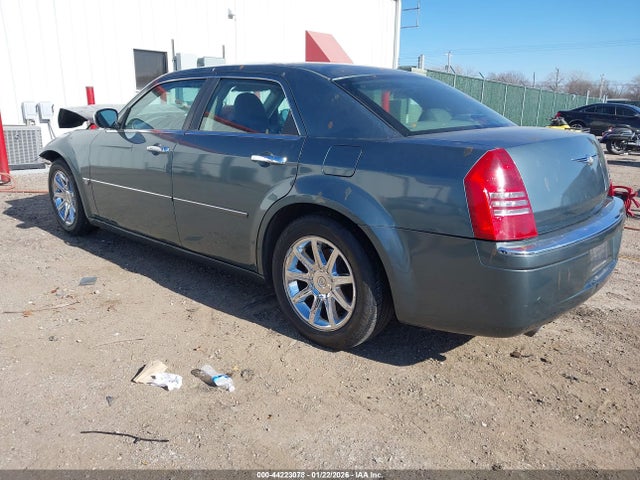 2005 CHRYSLER 300C 2C3JA63HX5H686724 Photo 2