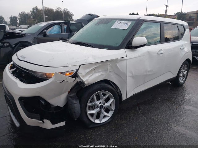 KNDJ23AU7N7186815 KIA SOUL LX