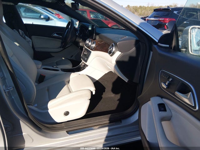 Aukcja sprzedaży 2018 Mercedes-benz Cla 250, vin: WDDSJ4EB7JN577318, numer aukcji: 44223099