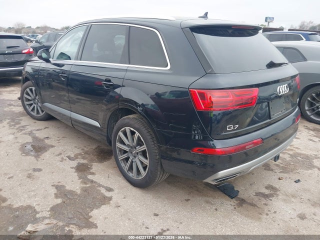 2018 AUDI Q7 WA1LAAF70JD011721 Photo 2