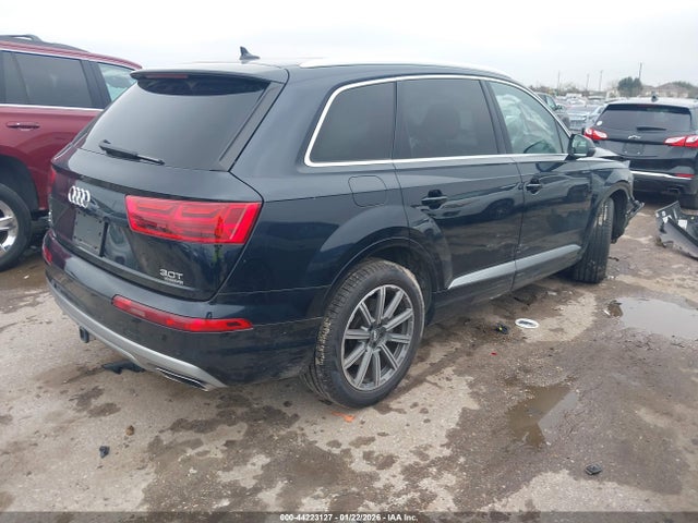 2018 AUDI Q7 WA1LAAF70JD011721 Photo 3