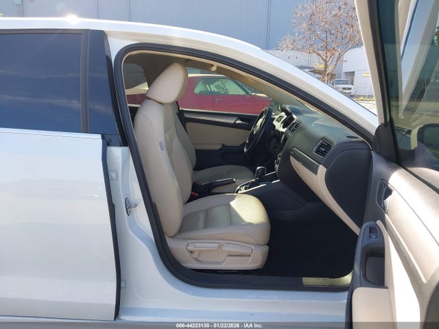 Продаж на аукціоні авто 2017 Volkswagen Jetta 1.4t Se, vin: 3VWDB7AJ9HM208508, номер лоту: 44223130