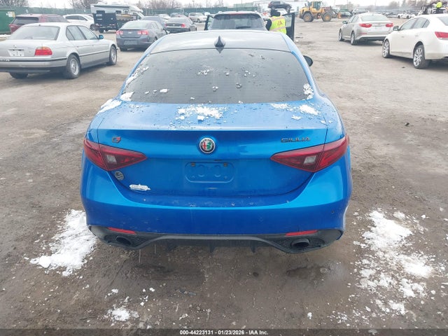 ZARFANBN3K7608205 Alfa Romeo Giulia Ti Sport Awd