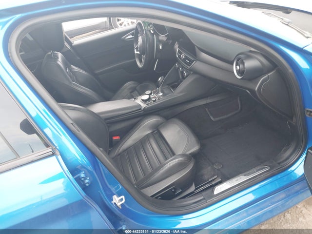 ZARFANBN3K7608205 Alfa Romeo Giulia Ti Sport Awd
