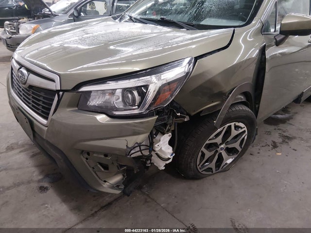 2020 SUBARU FORESTER JF2SKAGC0LH549990 Photo 5