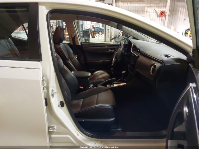 2017 TOYOTA COROLLA 5YFBURHE5HP662367 Photo 4