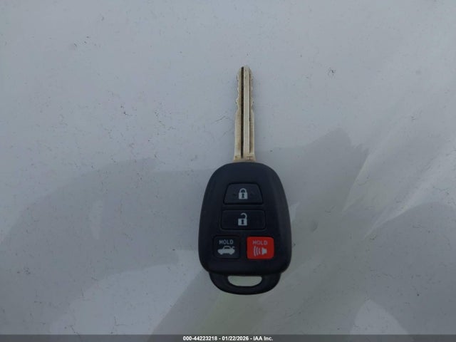 4T1BF1FK9HU751684 Toyota CAMRY SE