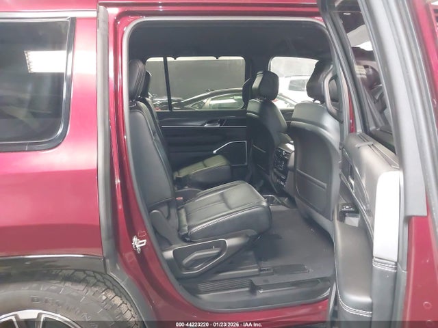 2024 Jeep Wagoneer Series Ii 4x4 მანქანა იყიდება აუქციონზე, vin: 1C4SJVBP6RS154338, აუქციონის ნომერი: 44223220