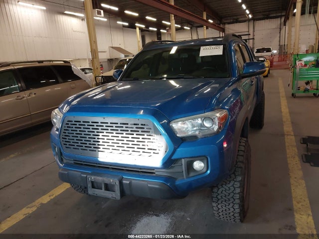 5TFCZ5AN3HX103040 Toyota Tacoma Trd Off Road