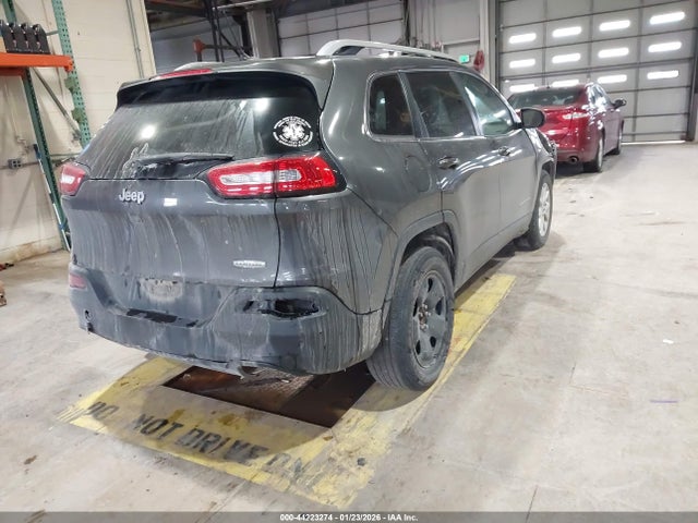 1C4PJLCS4FW532142 Jeep Cherokee Latitude