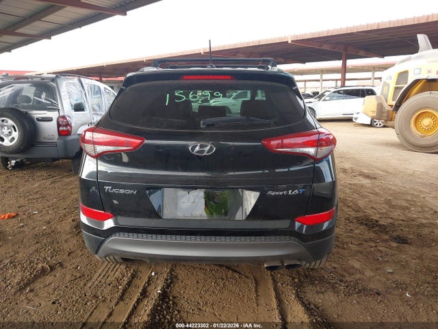KM8J33A2XGU156140 Hyundai Tucson Sport