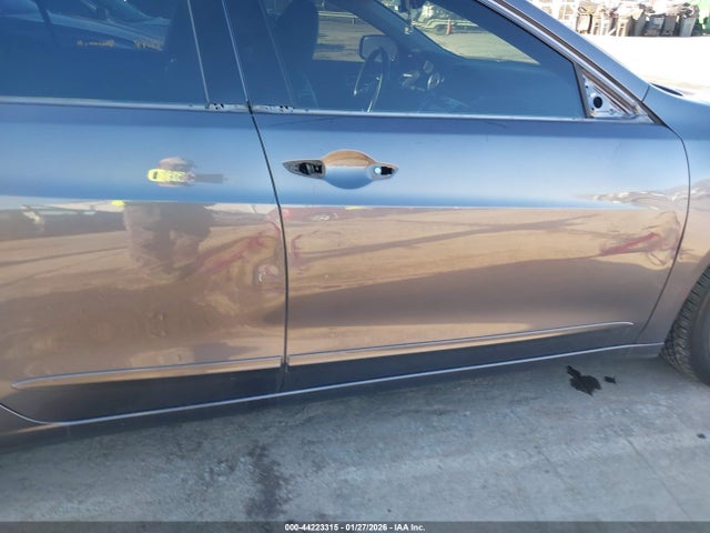 Продажа на аукционе авто 2020 Acura Tlx Standard, vin: 19UUB1F31LA009633, номер лота: 44223315