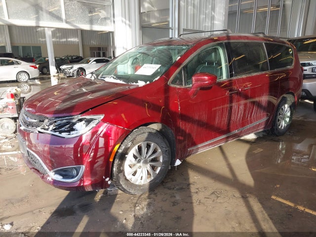 2019 CHRYSLER PACIFICA 2C4RC1BG1KR643674 Photo 1