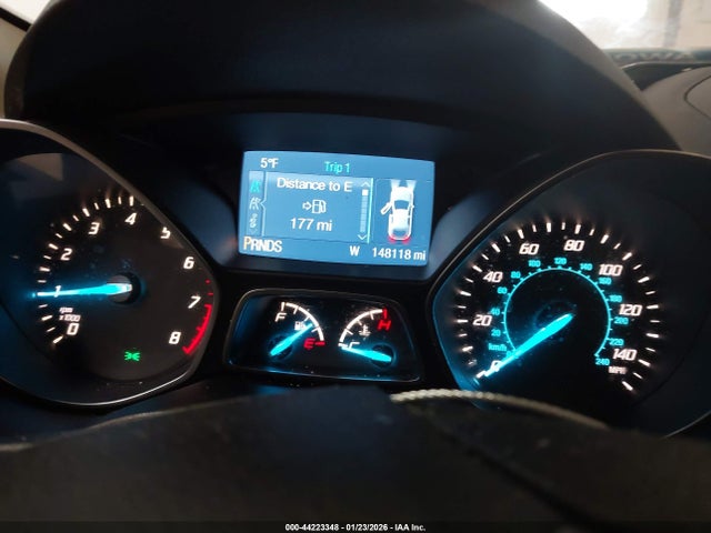 1FMCU9GX5FUA21285 Ford ESCAPE SE