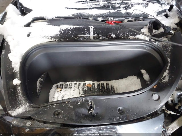 2024 TESLA MODEL Y 7SAYGDEE6RF070212 Photo 9