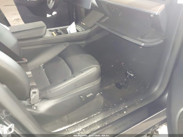 2024 TESLA MODEL Y 7SAYGDEE6RF070212 Photo 7