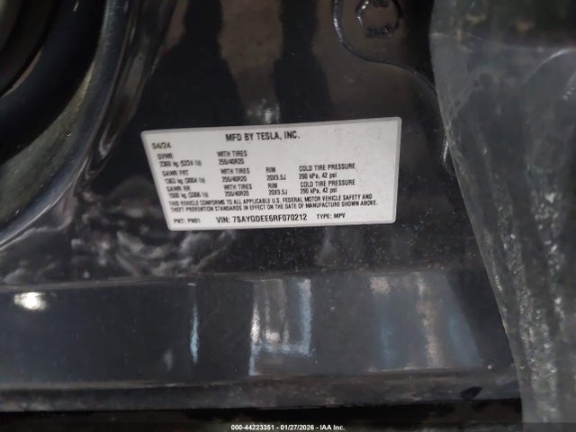 2024 TESLA MODEL Y 7SAYGDEE6RF070212 Photo 8