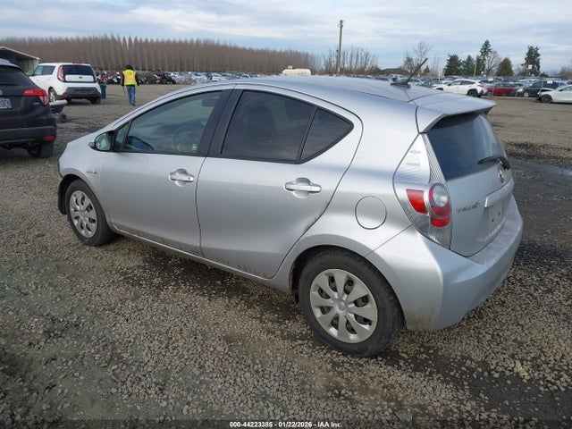 2013 Toyota Prius C Three მანქანა იყიდება აუქციონზე, vin: JTDKDTB33D1036285, აუქციონის ნომერი: 44223385