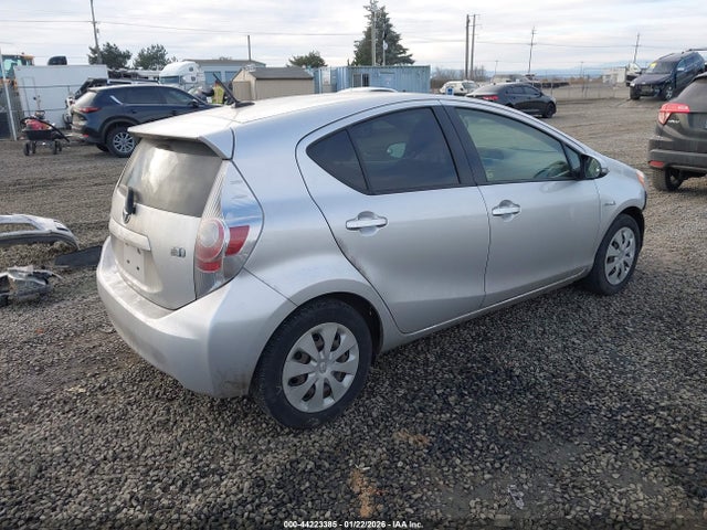 2013 Toyota Prius C Three მანქანა იყიდება აუქციონზე, vin: JTDKDTB33D1036285, აუქციონის ნომერი: 44223385