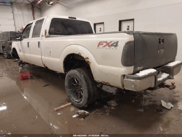 2011 FORD F-350 1FT8W3BT5BEB71293 Photo 2