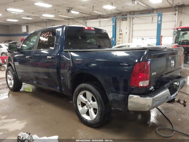 2015 RAM 1500 1C6RR7LM5FS744413 Photo 2