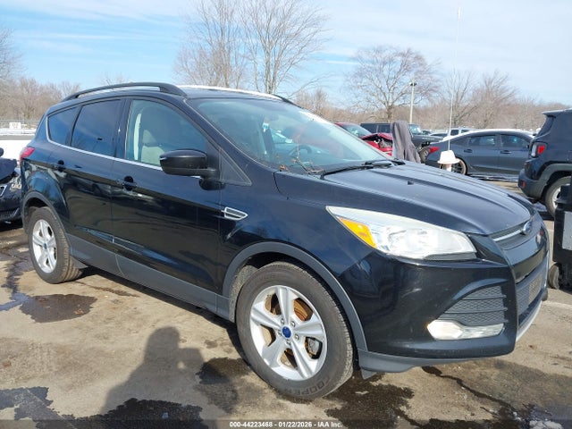 Продажа на аукционе авто 2016 Ford Escape Se, vin: 1FMCU0GX8GUA63981, номер лота: 44223468