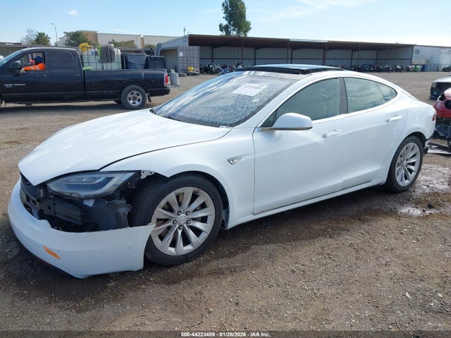 Продажа на аукционе авто 2016 Tesla Model S 60d/70d/75d/85d/90d, vin: 5YJSA1E29GF142834, номер лота: 44223489