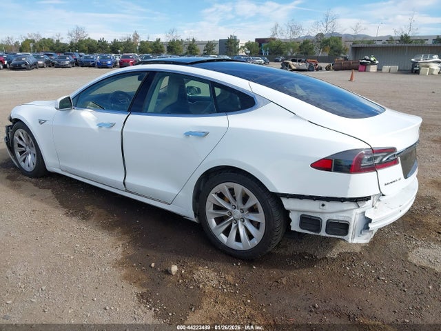 Продажа на аукционе авто 2016 Tesla Model S 60d/70d/75d/85d/90d, vin: 5YJSA1E29GF142834, номер лота: 44223489