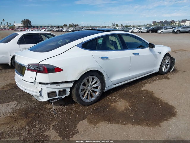 Продажа на аукционе авто 2016 Tesla Model S 60d/70d/75d/85d/90d, vin: 5YJSA1E29GF142834, номер лота: 44223489