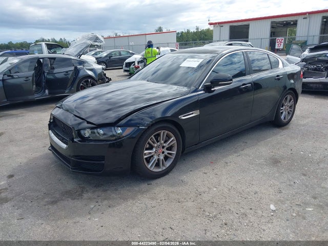 44223490 :رقم المزاد ، SAJAD4FX4JCP31701 vin ، 2018 Jaguar Xe 25t Premium مزاد بيع