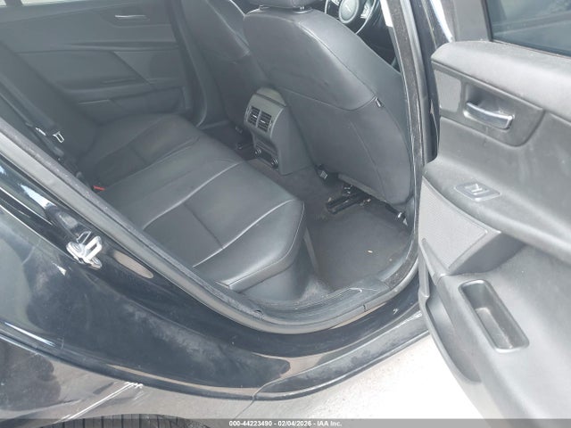 44223490 :رقم المزاد ، SAJAD4FX4JCP31701 vin ، 2018 Jaguar Xe 25t Premium مزاد بيع