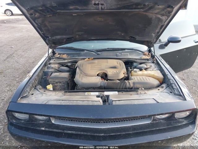 44223502 :رقم المزاد ، 2C3CDYAG5EH233956 vin ، 2014 Dodge Challenger Sxt مزاد بيع