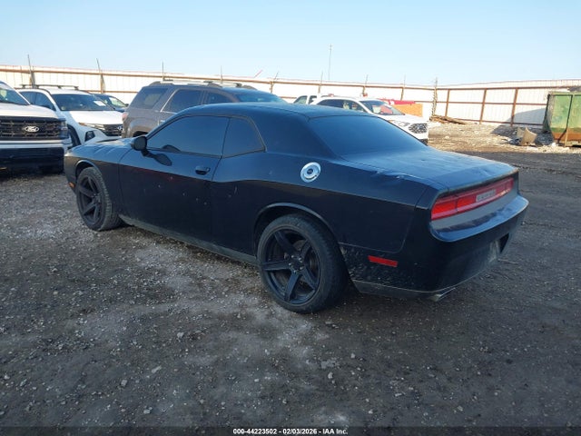 44223502 :رقم المزاد ، 2C3CDYAG5EH233956 vin ، 2014 Dodge Challenger Sxt مزاد بيع