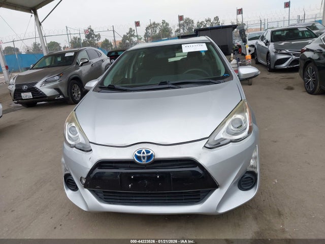 Toyota Prius C Two 2015 JTDKDTB36F1105618 Image 12