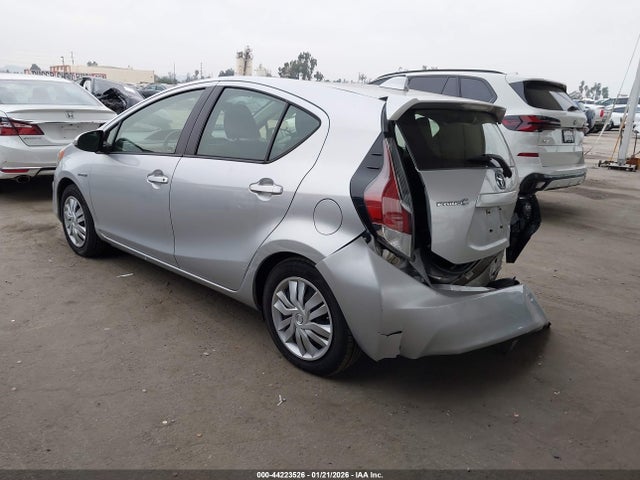 Toyota Prius C Two 2015 JTDKDTB36F1105618 Image 3
