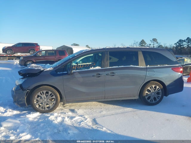 5FNRL6H86TB017323 Honda Odyssey Touring