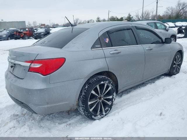 2014 CHRYSLER 200 1C3CCBCG1EN159603 Photo 3