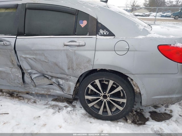 2014 CHRYSLER 200 1C3CCBCG1EN159603 Photo 5