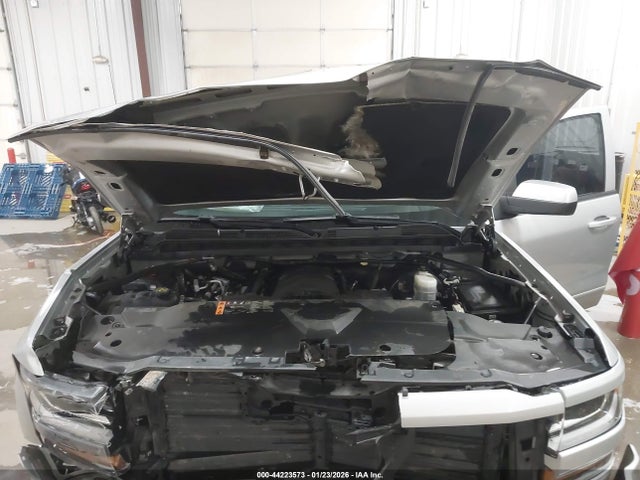 3GCUKREC8JG574183 Chevrolet Silverado 1500 2lt