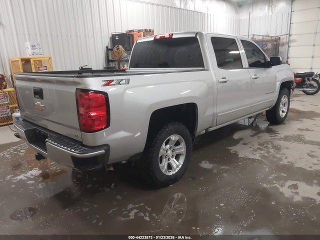 3GCUKREC8JG574183 Chevrolet Silverado 1500 2lt
