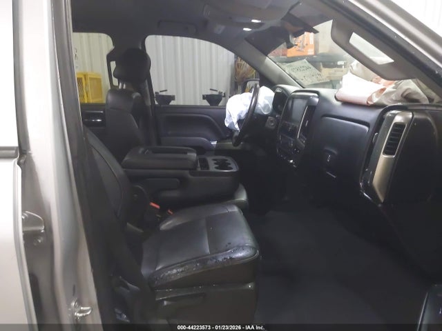 3GCUKREC8JG574183 Chevrolet Silverado 1500 2lt