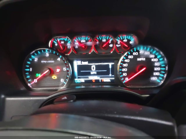 3GCUKREC8JG574183 Chevrolet Silverado 1500 2lt