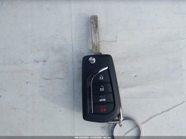 4T1C11BK1NU069418 Toyota Camry Le Awd