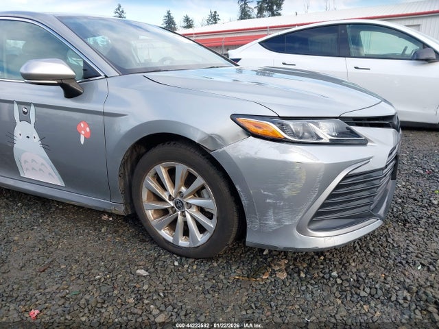 4T1C11BK1NU069418 Toyota Camry Le Awd