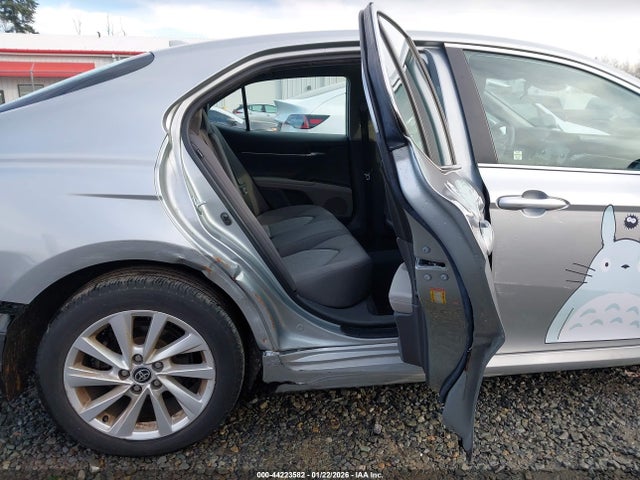 4T1C11BK1NU069418 Toyota Camry Le Awd