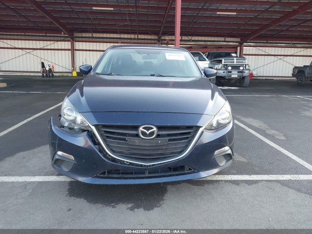 Продажа на аукционе авто 2016 Mazda Mazda3 I Sport, vin: JM1BM1U78G1310041, номер лота: 44223587