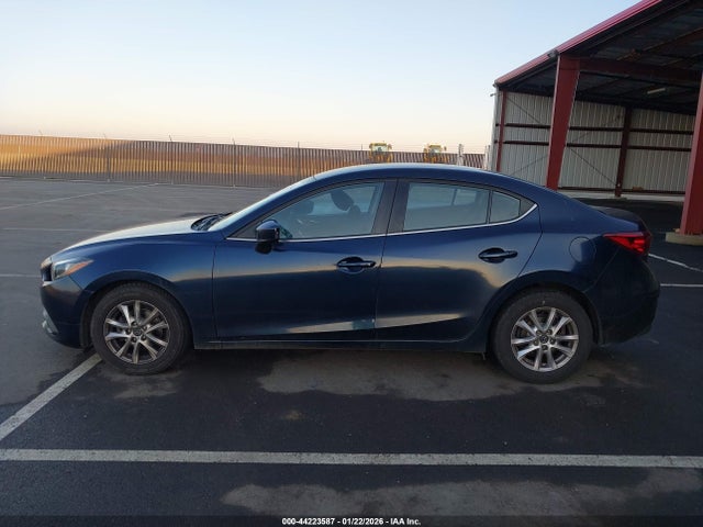 Продажа на аукционе авто 2016 Mazda Mazda3 I Sport, vin: JM1BM1U78G1310041, номер лота: 44223587