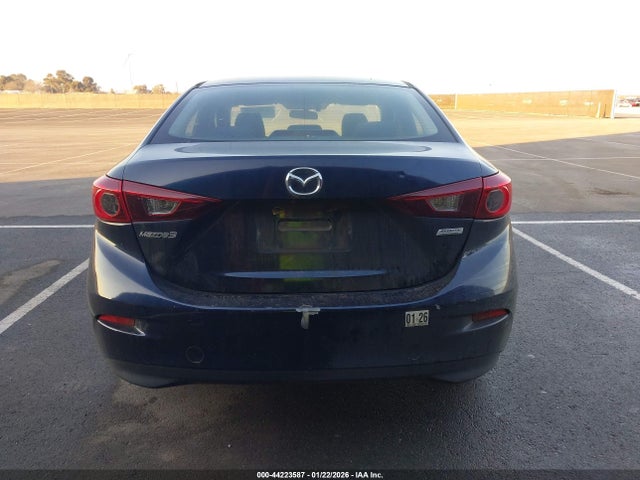 Продажа на аукционе авто 2016 Mazda Mazda3 I Sport, vin: JM1BM1U78G1310041, номер лота: 44223587